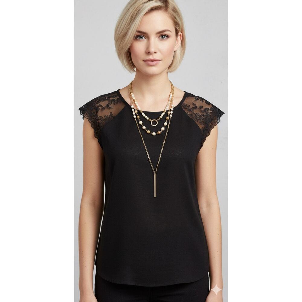 Kische linen and lace blouse